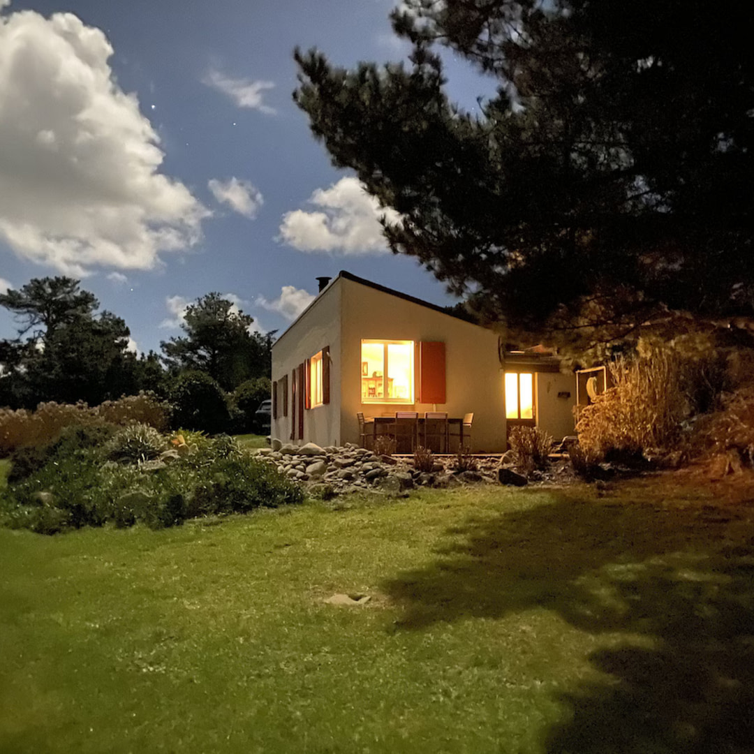 Le-Corbusier3-erleuchtet-square